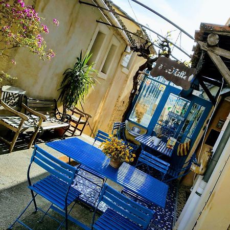 Gite Fa Mille Maison Bleu Robion en Luberon Εξωτερικό φωτογραφία