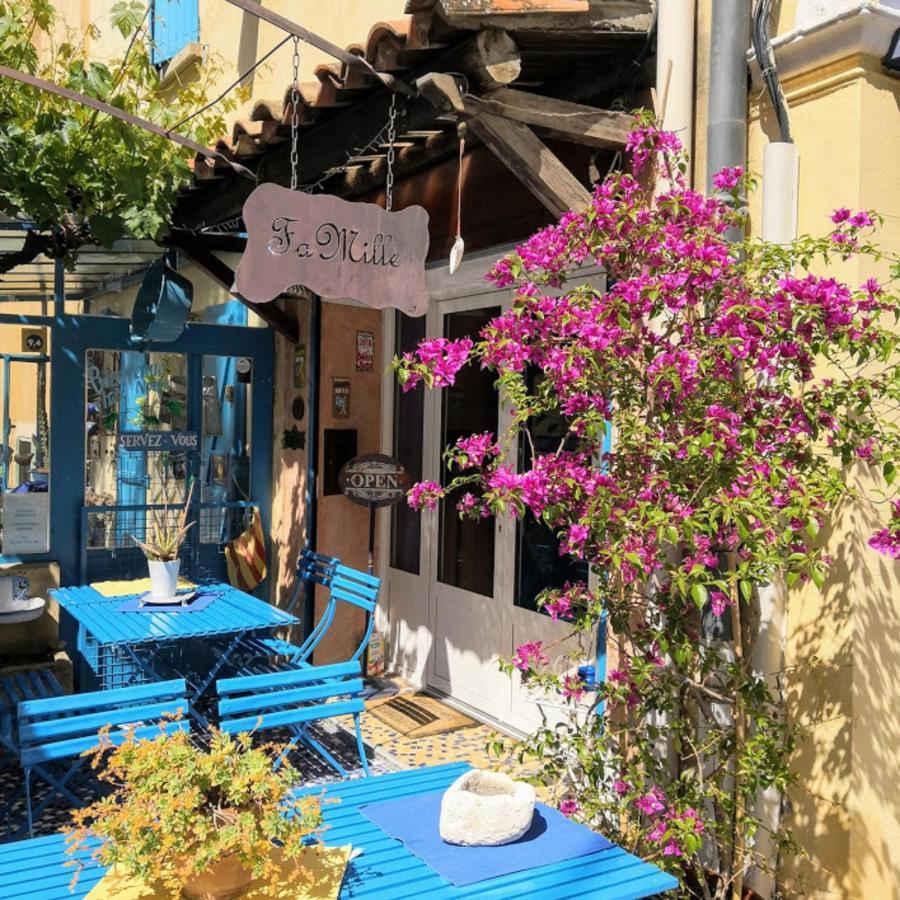 Gite Fa Mille Maison Bleu Robion en Luberon Εξωτερικό φωτογραφία