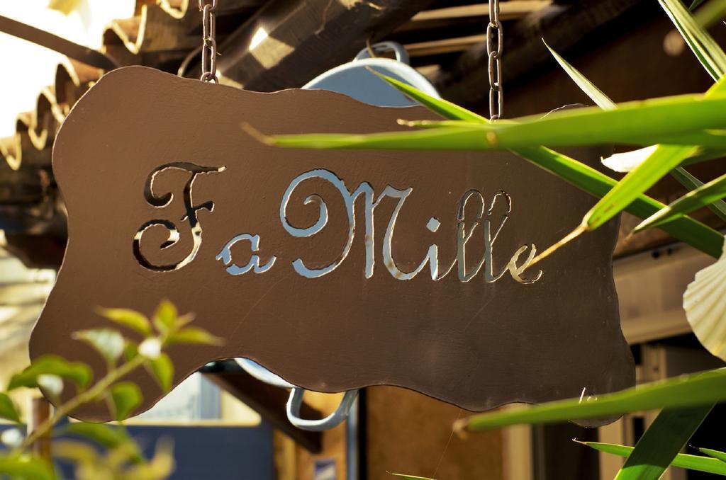 Gite Fa Mille Maison Bleu Robion en Luberon Δωμάτιο φωτογραφία