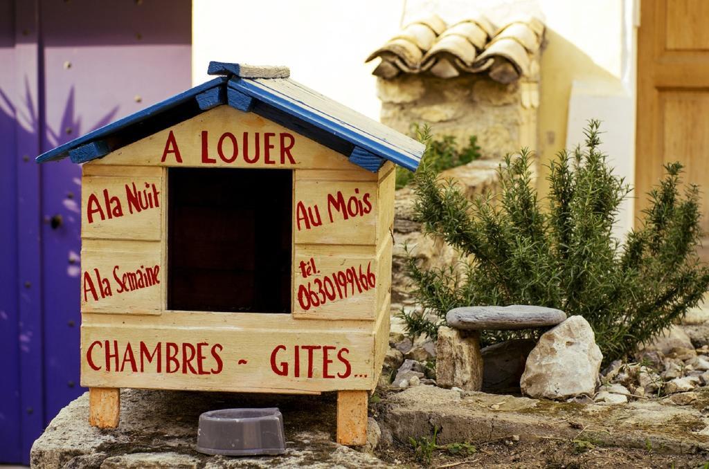 Gite Fa Mille Maison Bleu Robion en Luberon Δωμάτιο φωτογραφία