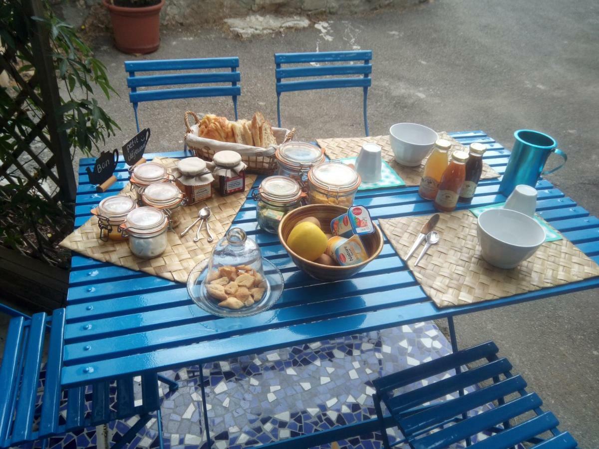 Gite Fa Mille Maison Bleu Robion en Luberon Εξωτερικό φωτογραφία
